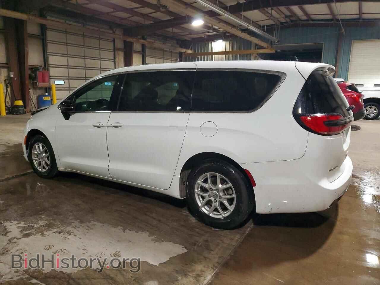2025 CHRYSLER PACIFICA - VIN: 2C4RC1BG2SR512656 - Photo 2