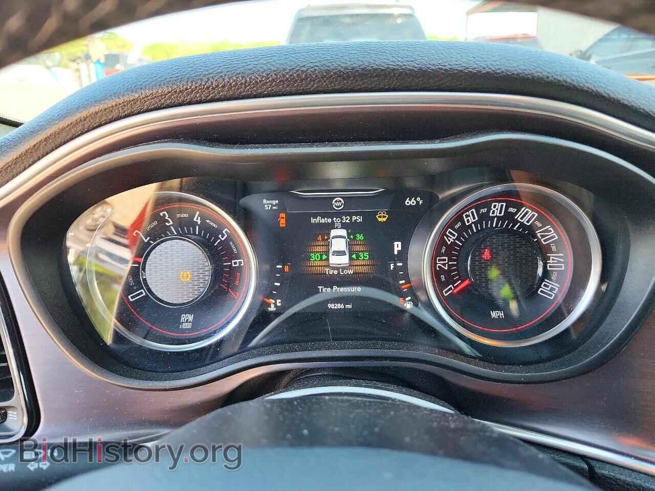 2018 DODGE CHALLENGER - VIN: 2C3CDZAG0JH242175 - Фото 9