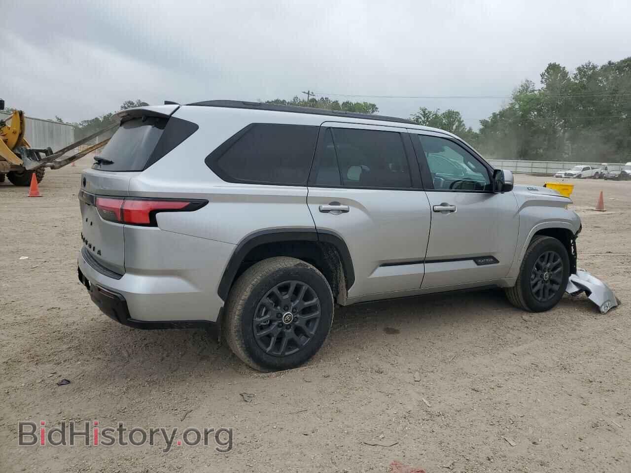 2024 TOYOTA SEQUOIA - VIN: 7SVAAABA4RX024048 - Фото 3