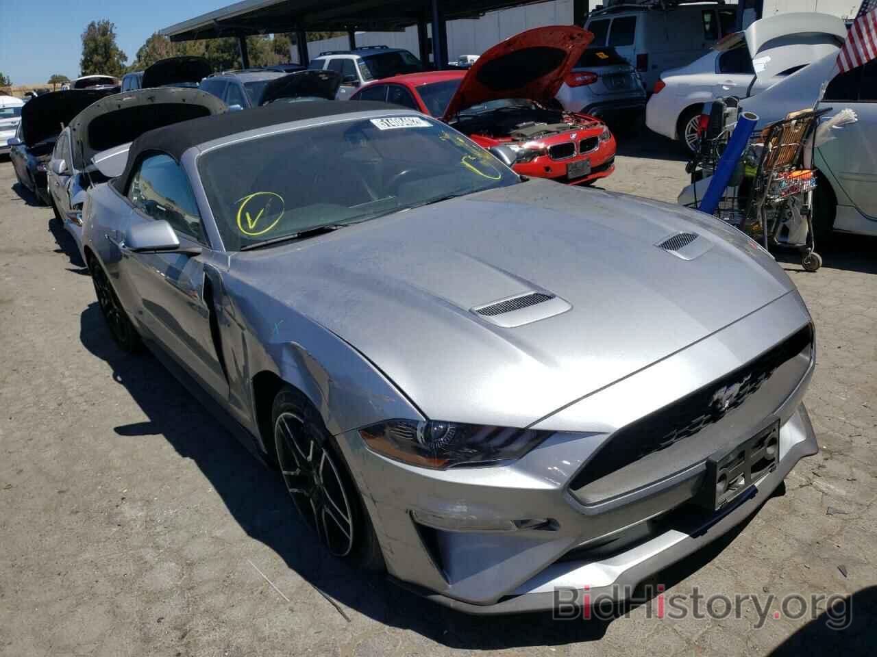 Photo 1FATP8UH7L5136582 - FORD MUSTANG 2020
