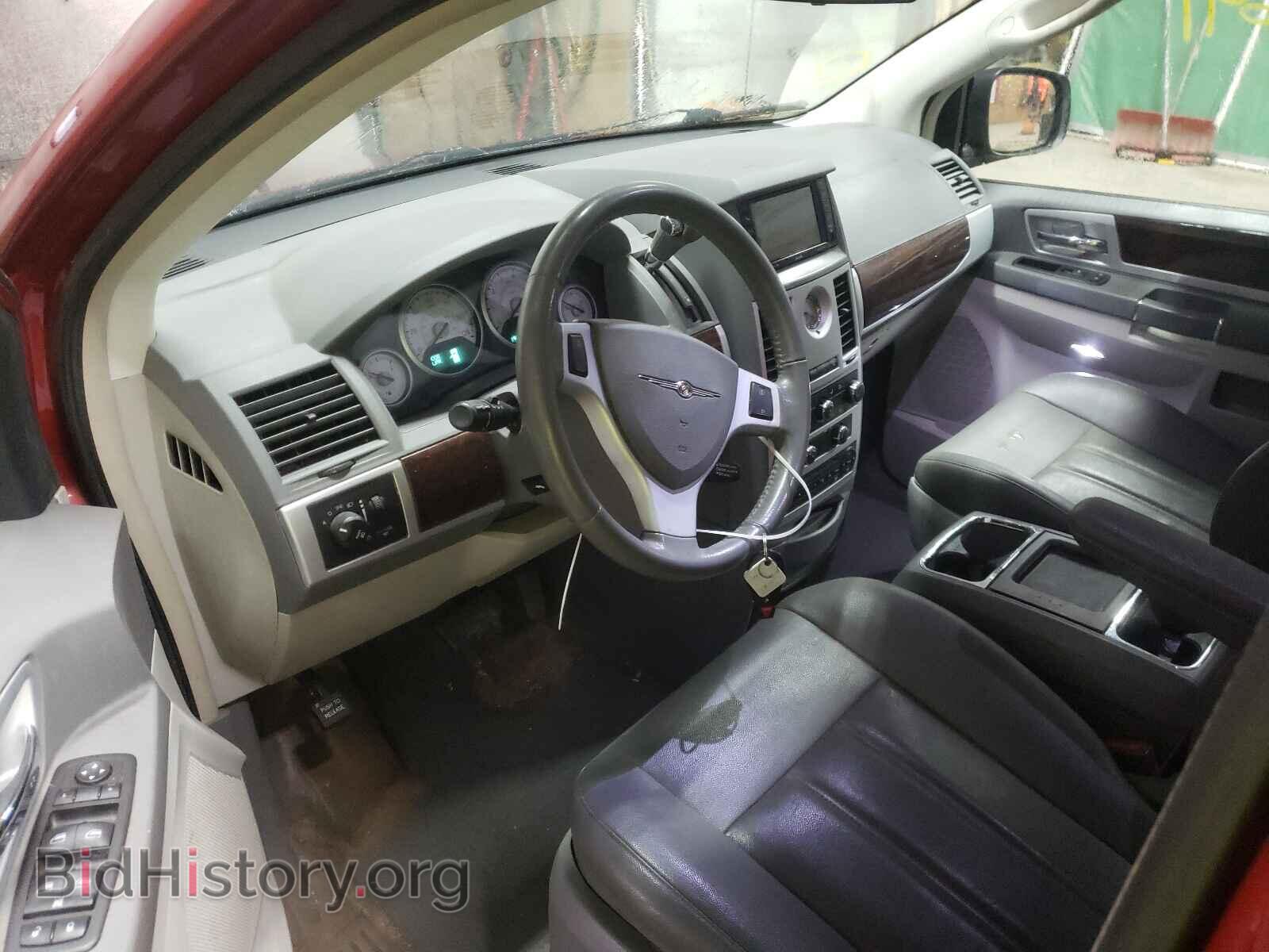 2010 CHRYSLER MINIVAN - VIN: 2A4RR5DX7AR124057 - Фото 9