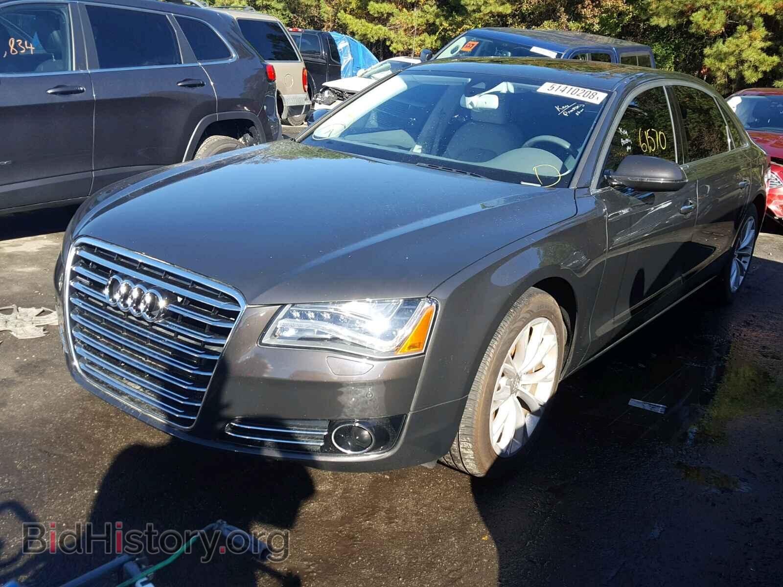 2011 AUDI A8 - VIN: WAURVAFD5BN027352 - Фото 2