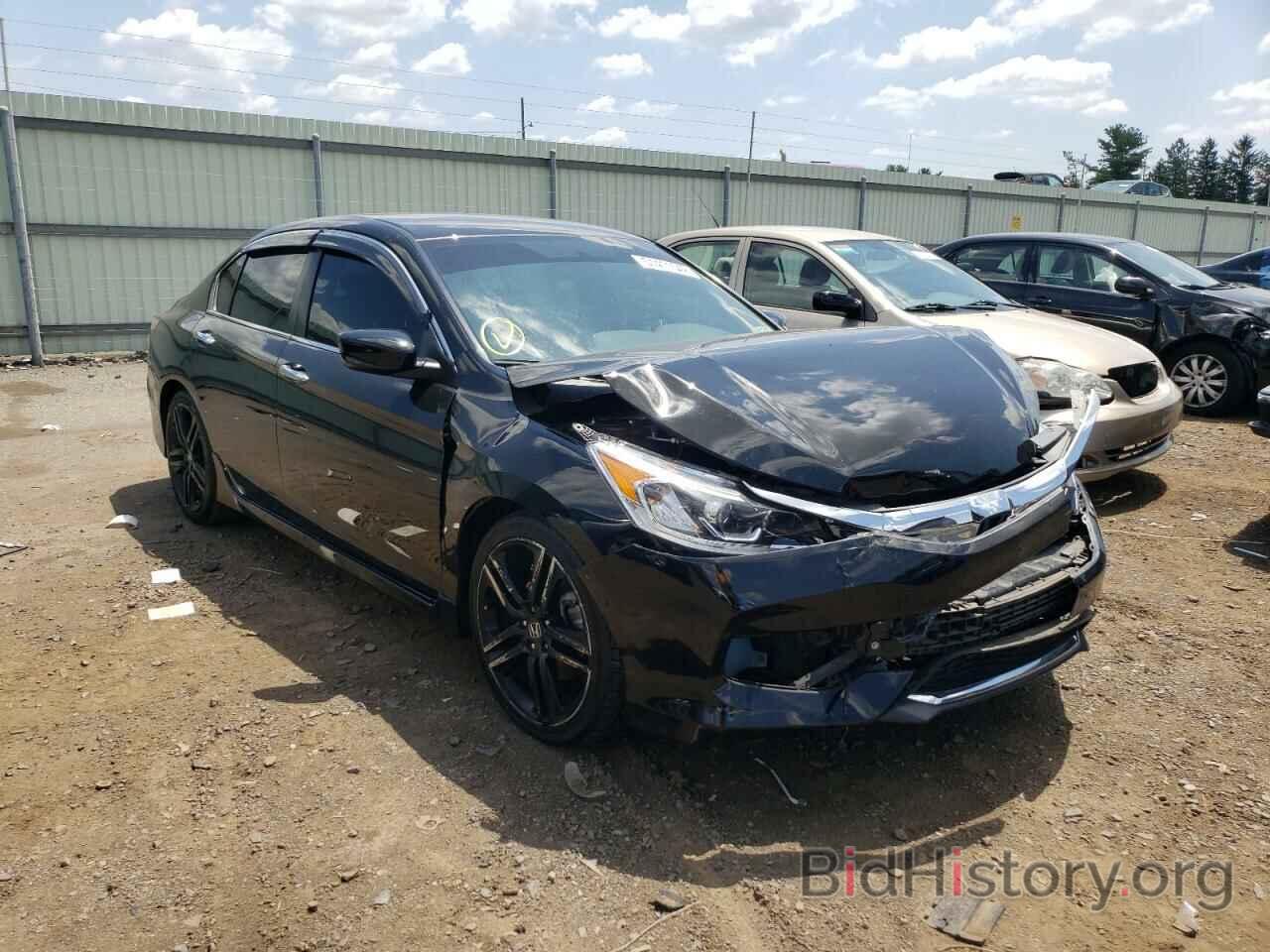 Photo 1HGCR2F55HA174364 - HONDA ACCORD 2017