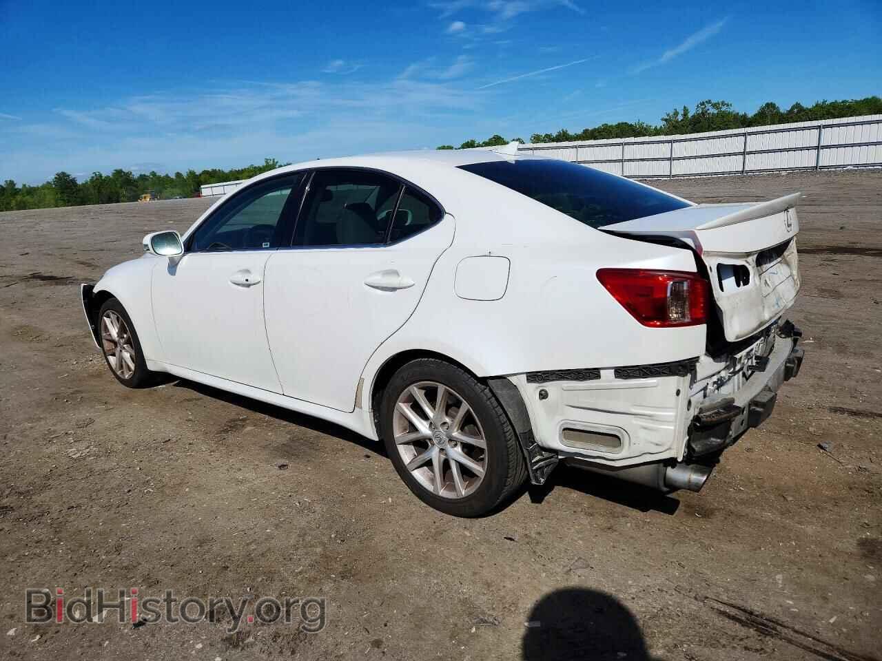 2011 LEXUS IS - VIN: JTHBF5C25B5156640 - Photo 2