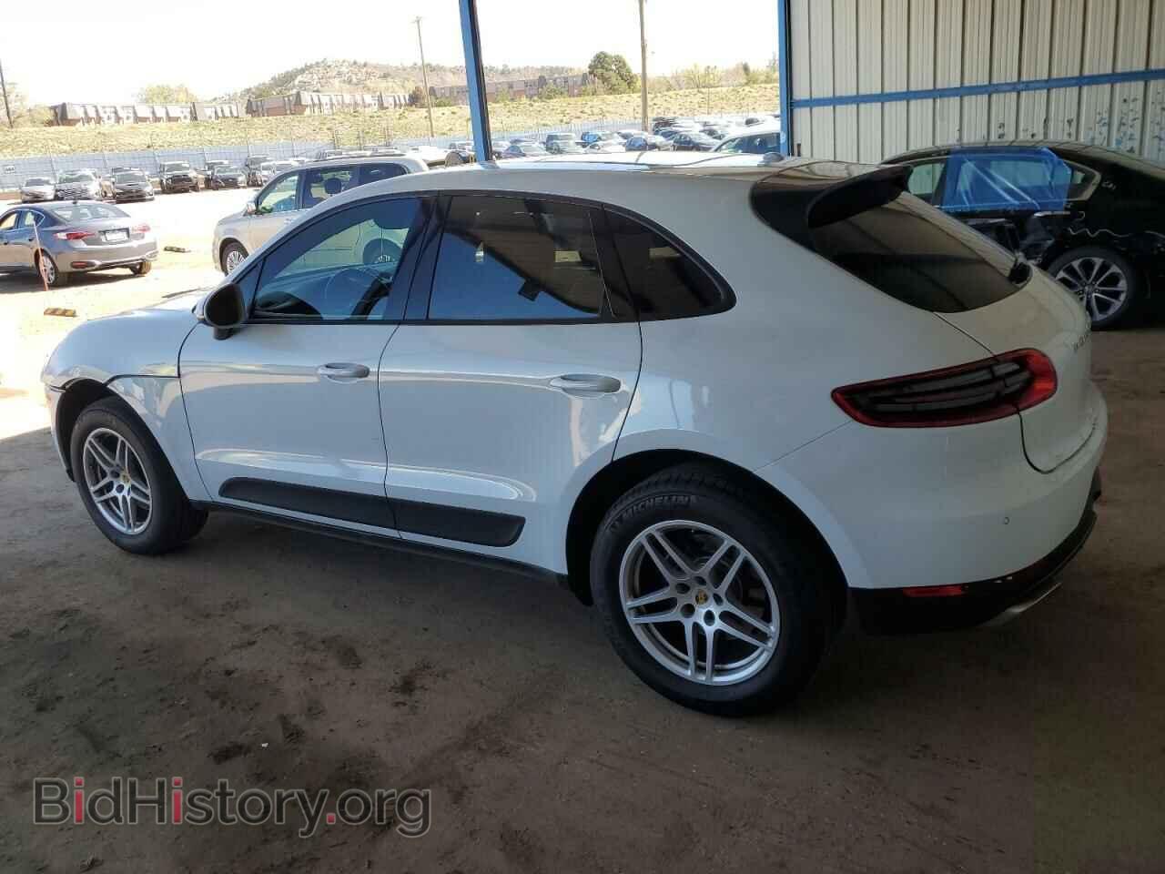2017 PORSCHE MACAN - VIN: WP1AA2A56HLB83890 - Photo 2