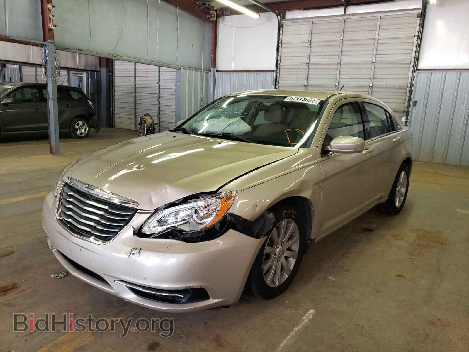 2013 CHRYSLER 200 - VIN: 1C3CCBBB1DN574358 - Фото 2
