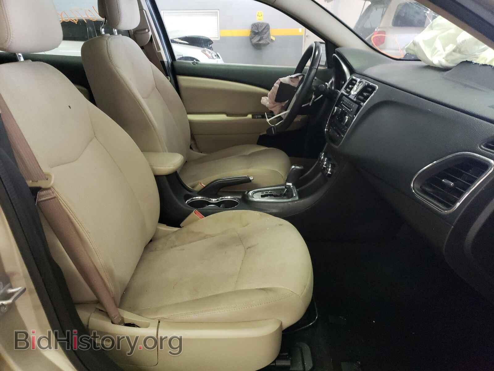 2013 CHRYSLER 200 - VIN: 1C3CCBBB1DN574358 - Фото 5