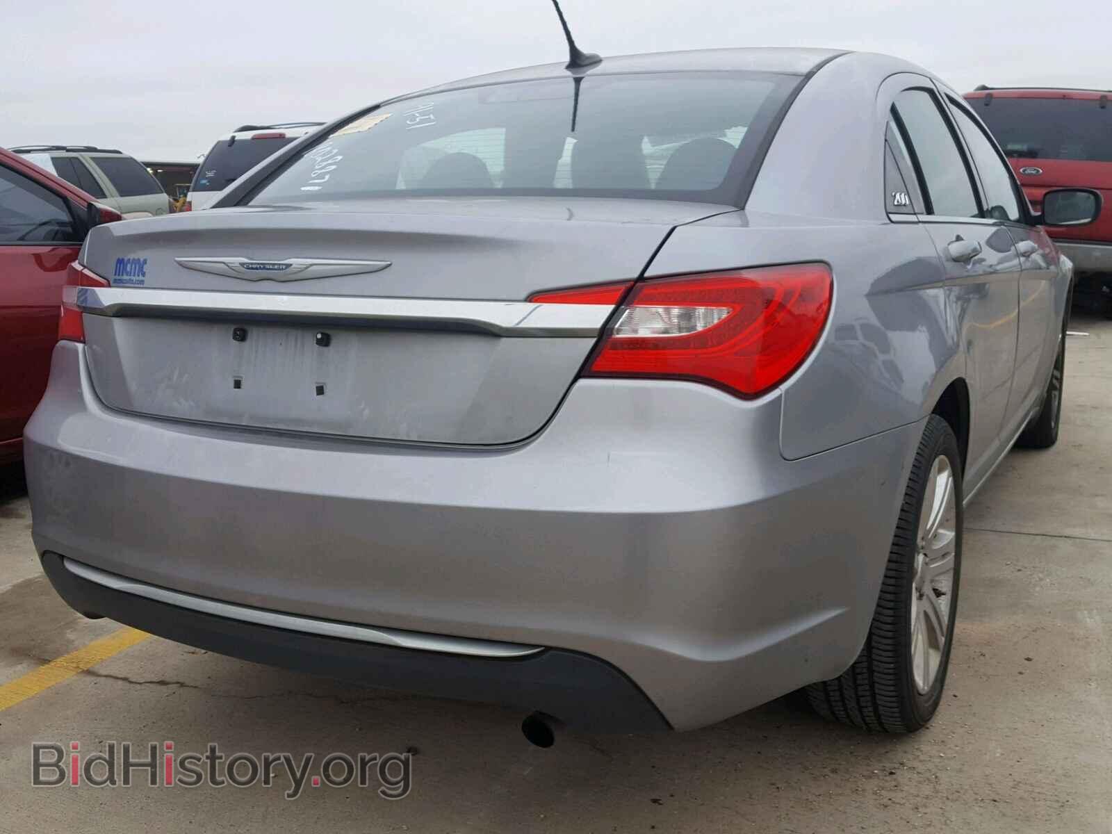 2013 CHRYSLER 200 - VIN: 1C3CCBAB8DN660381 - Фото 4