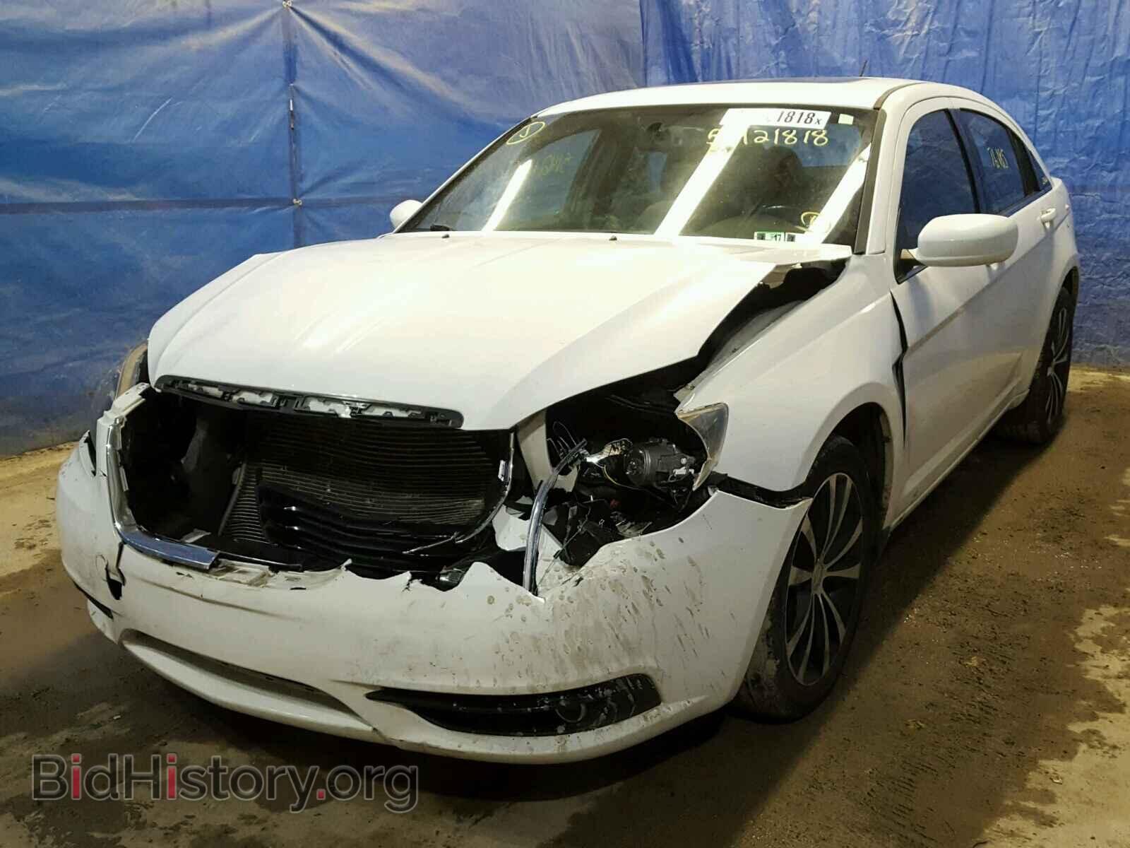 2013 CHRYSLER 200 - VIN: 1C3CCBCG6DN595524 - Фото 2