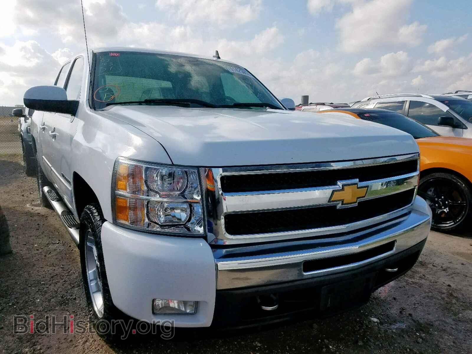 Фотография 3GCPKTE38BG398523 - CHEVROLET SILVERADO 2011