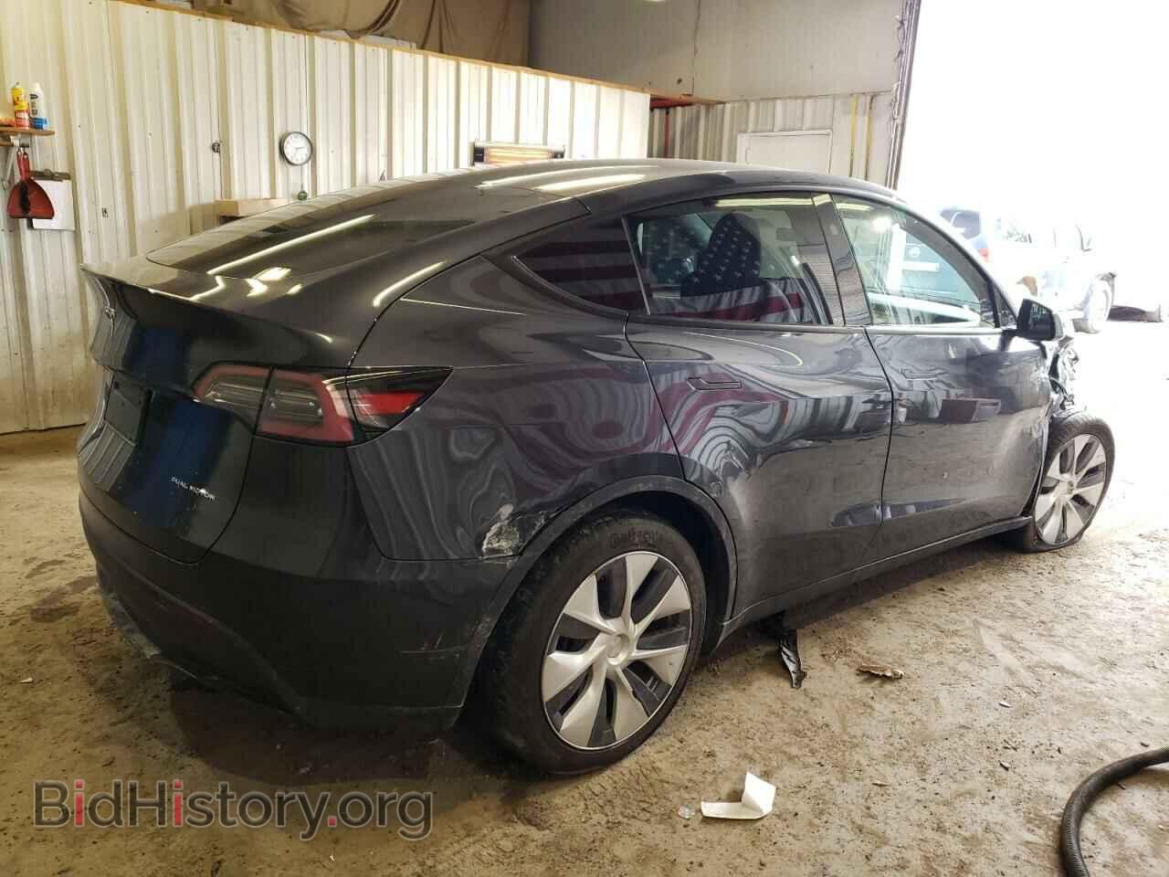 2024 TESLA MODEL Y - VIN: 7SAYGDEE0RA247799 - Фото 3