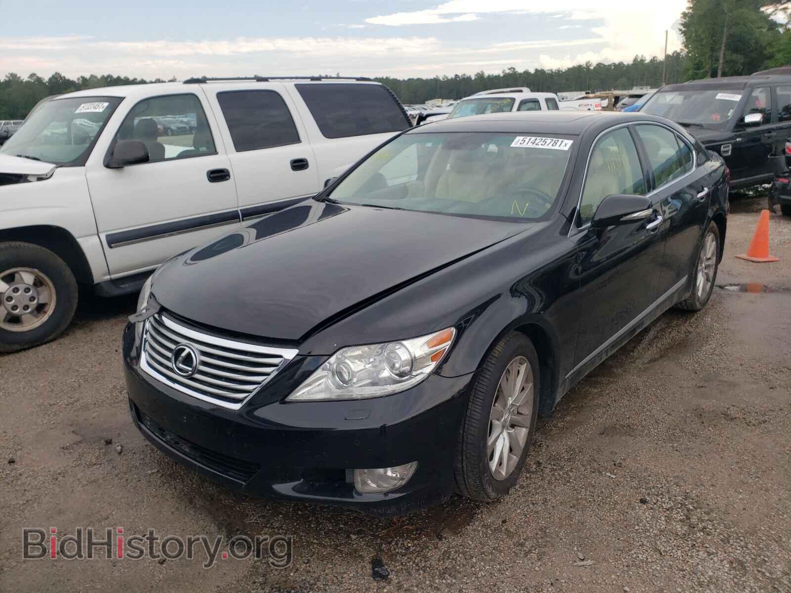 2011 LEXUS LS460 - VIN: JTHCL5EF6B5011121 - Photo 2