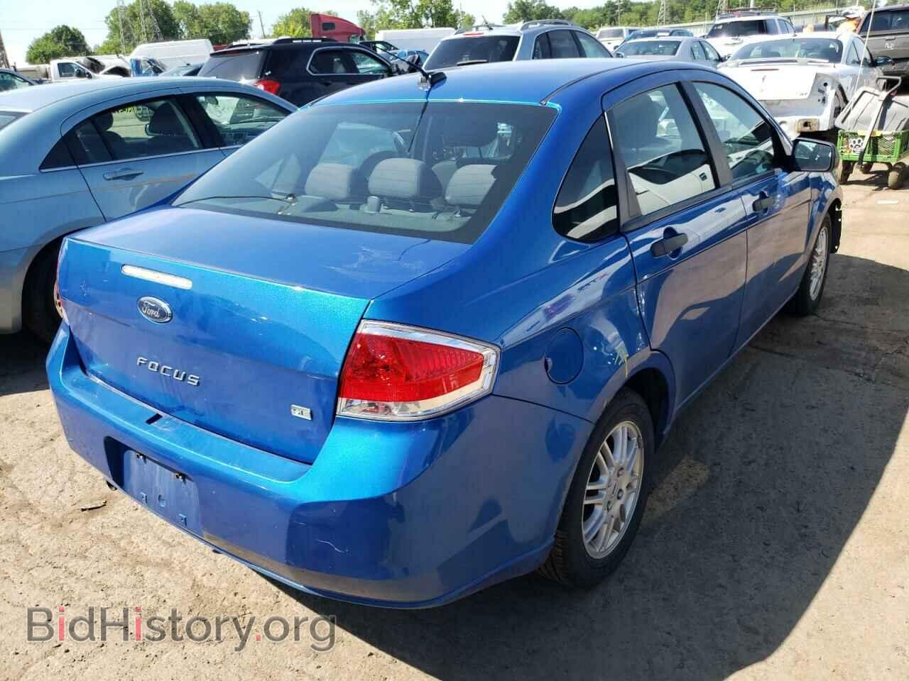 2011 FORD FOCUS - VIN: 1FAHP3FN7BW111797 - Фото 4