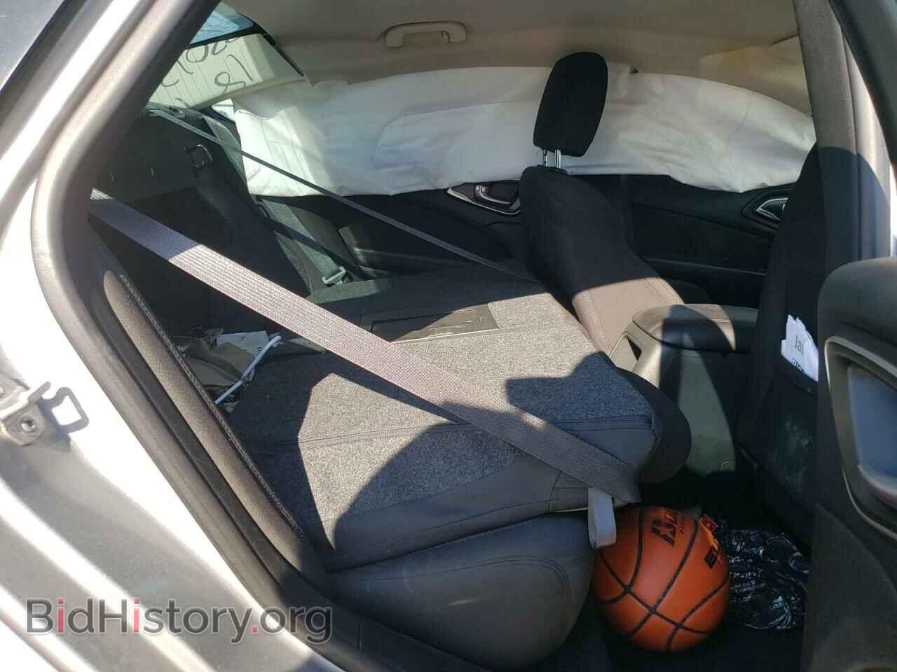 2015 CHRYSLER 200 - VIN: 1C3CCCAB1FN651403 - Фото 6