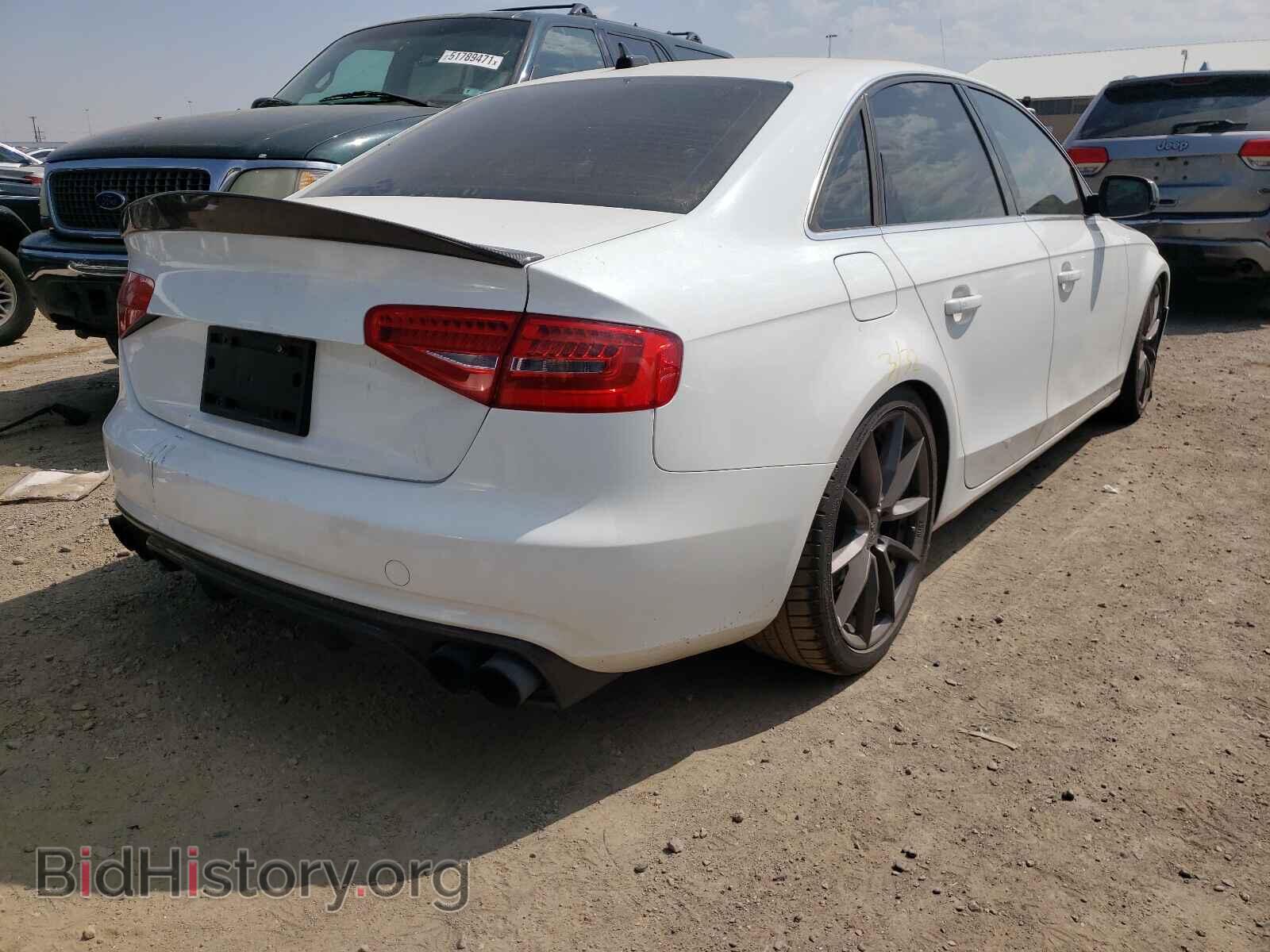 2013 AUDI A4 - VIN: WAUBFAFL2DA156102 - Фото 4