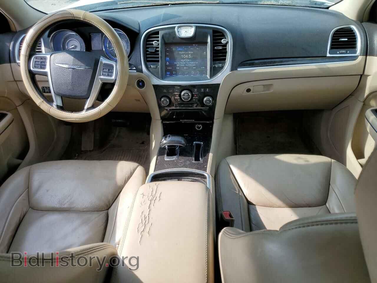 2013 CHRYSLER 300 - VIN: 2C3CCAAG2DH633711 - Фото 8