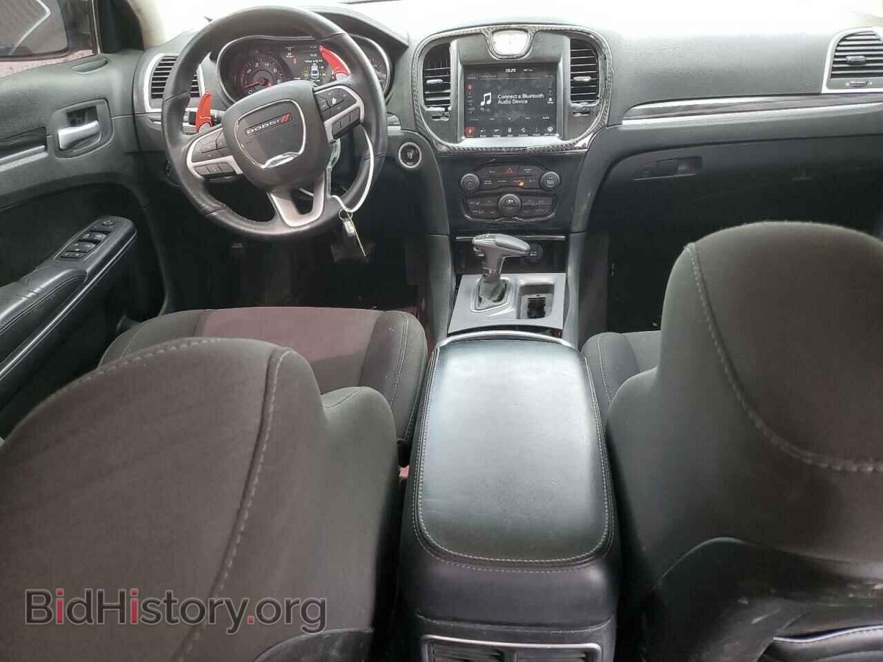 2016 CHRYSLER 300 - VIN: 2C3CCAAG4GH175867 - Фото 8