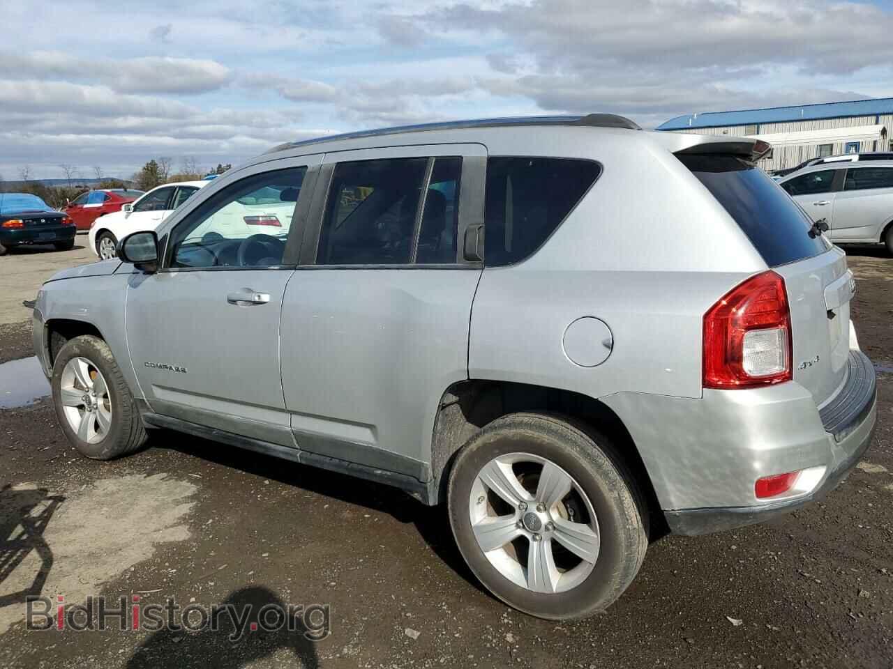 2011 JEEP COMPASS - VIN: 1J4NF1FB4BD164330 - Фото 2
