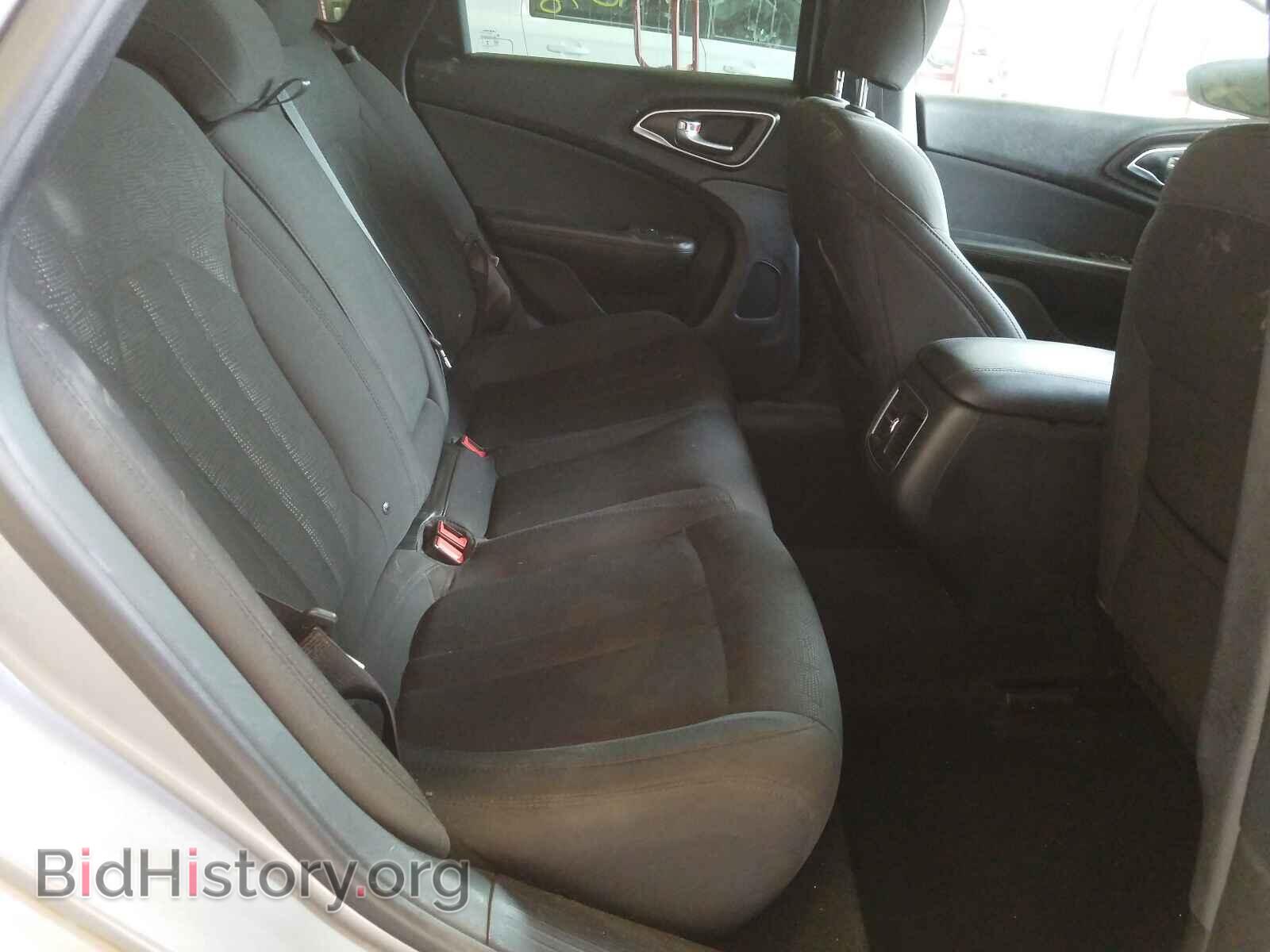 2016 CHRYSLER 200 - VIN: 1C3CCCAB1GN161917 - Фото 6