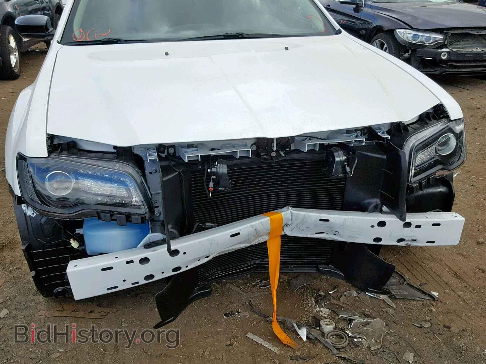 2019 CHRYSLER 300 - VIN: 2C3CCAAG8KH671585 - Фото 9