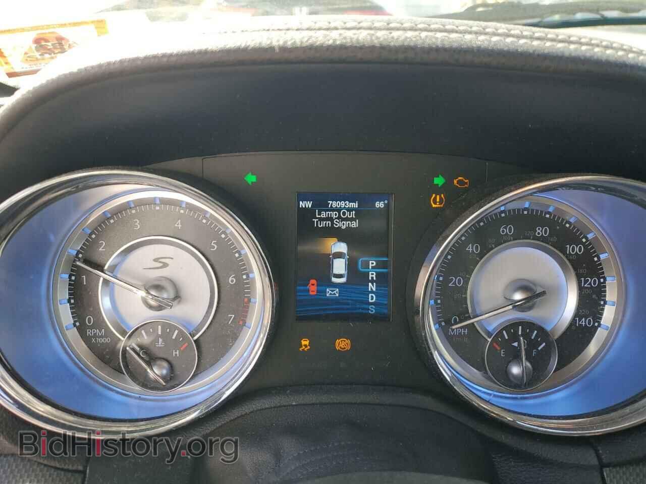 2014 CHRYSLER 300 - VIN: 2C3CCABG3EH103232 - Photo 9