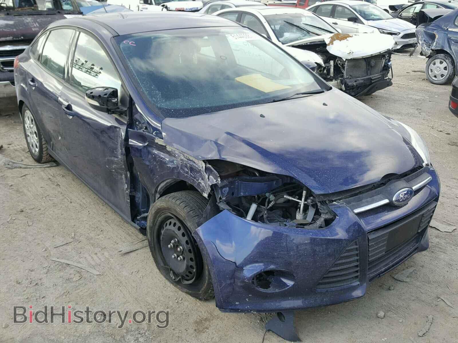 Photo 1FAHP3F23CL128363 - FORD FOCUS 2012