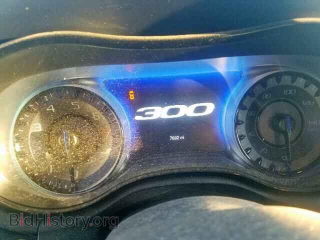 2019 CHRYSLER 300 - VIN: 2C3CCAGG1KH648690 - Фото 8