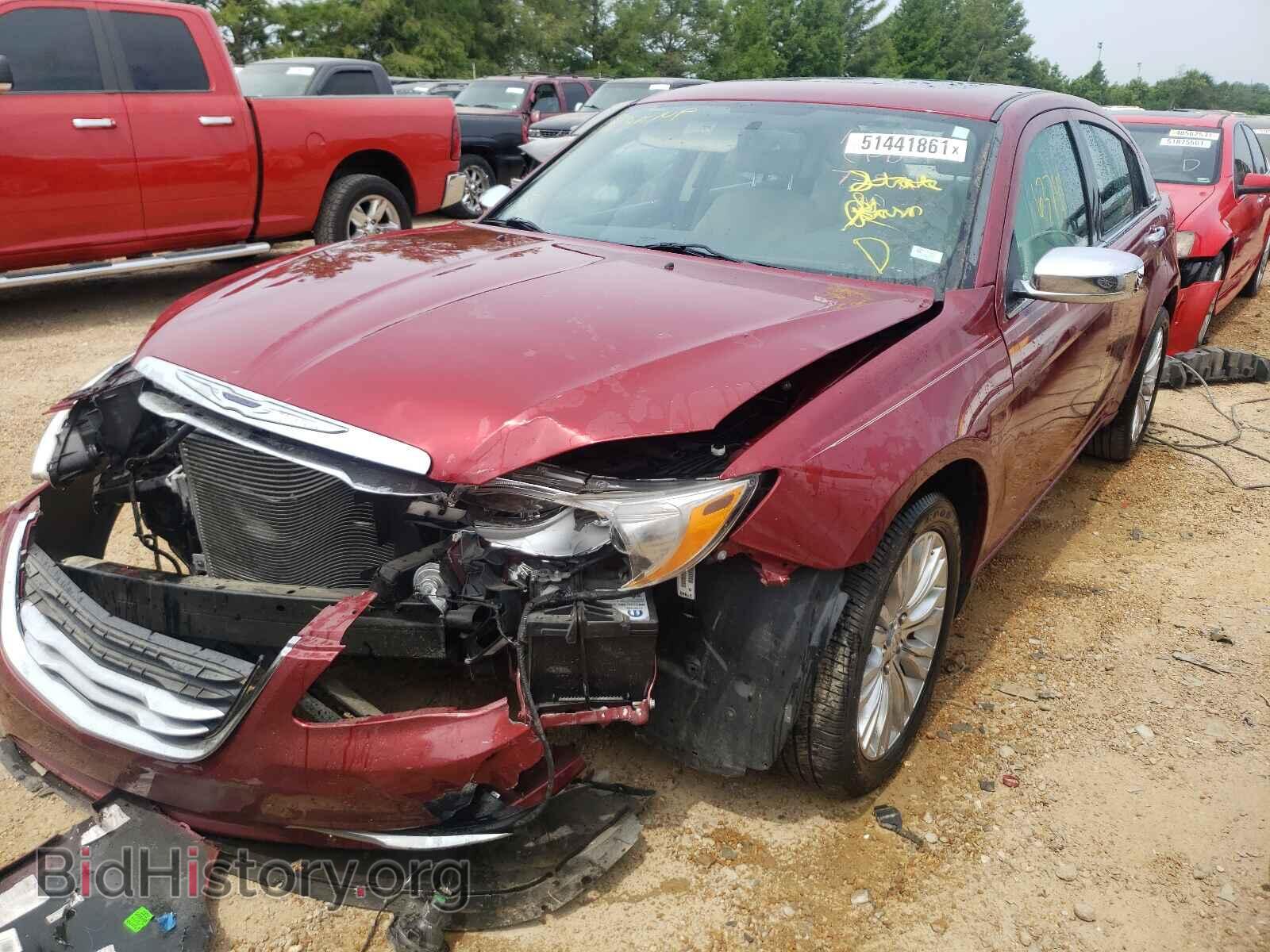 2011 CHRYSLER 200 - VIN: 1C3BC2FB6BN525580 - Фото 2