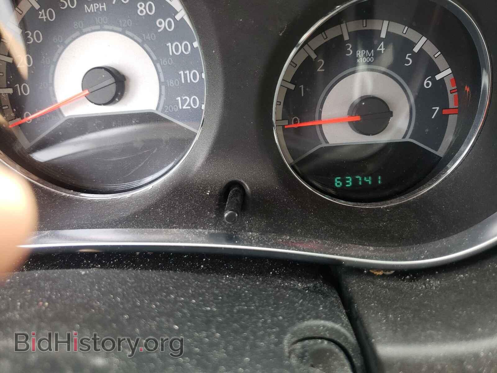 2011 CHRYSLER 200 - VIN: 1C3BC2FB6BN525580 - Фото 8
