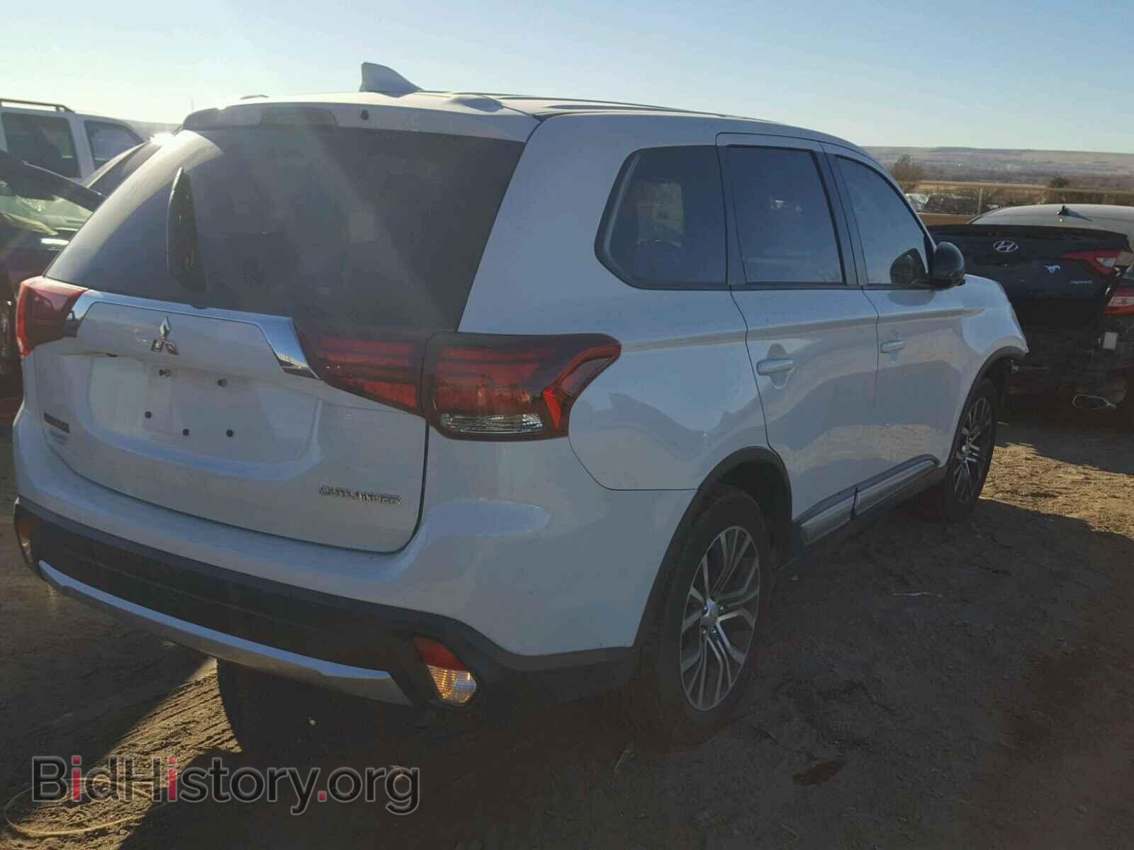 2017 MITSUBISHI OUTLANDER - VIN: JA4AD2A30HZ013443 - Фото 4