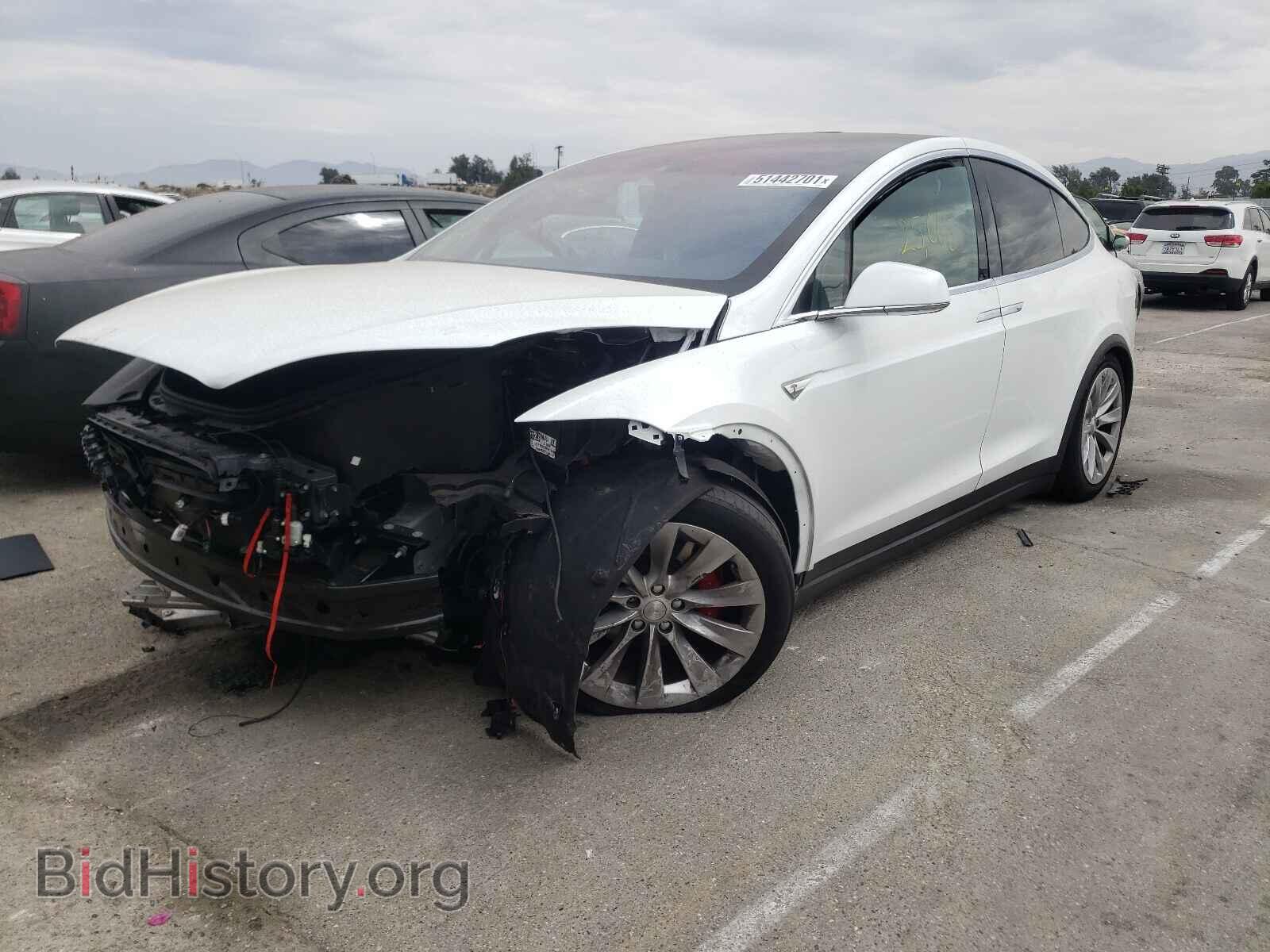2016 TESLA MODEL X - VIN: 5YJXCBE41GF002560 - Фото 2