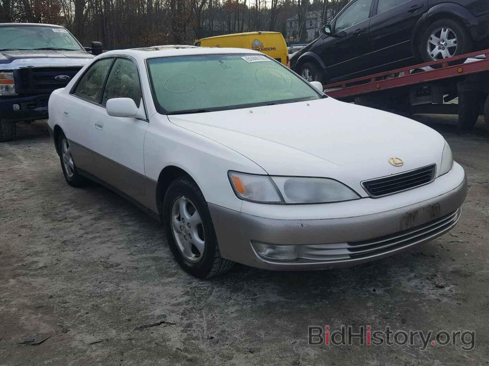 Photo JT8BF28G3W0140345 - LEXUS ES300 1998