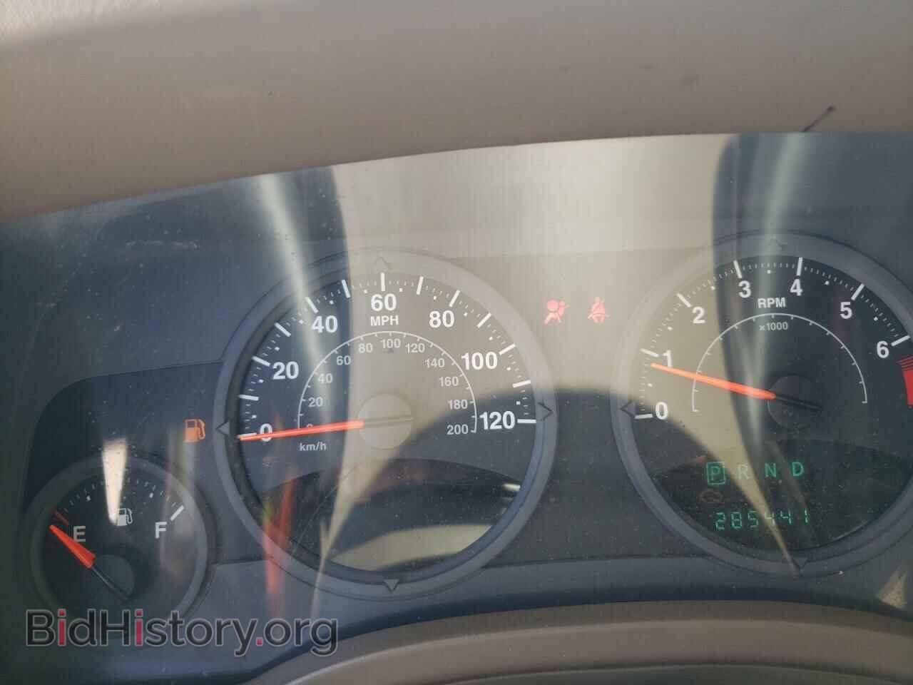 2007 JEEP COMPASS - VIN: 1J8FT47W17D211142 - Photo 8