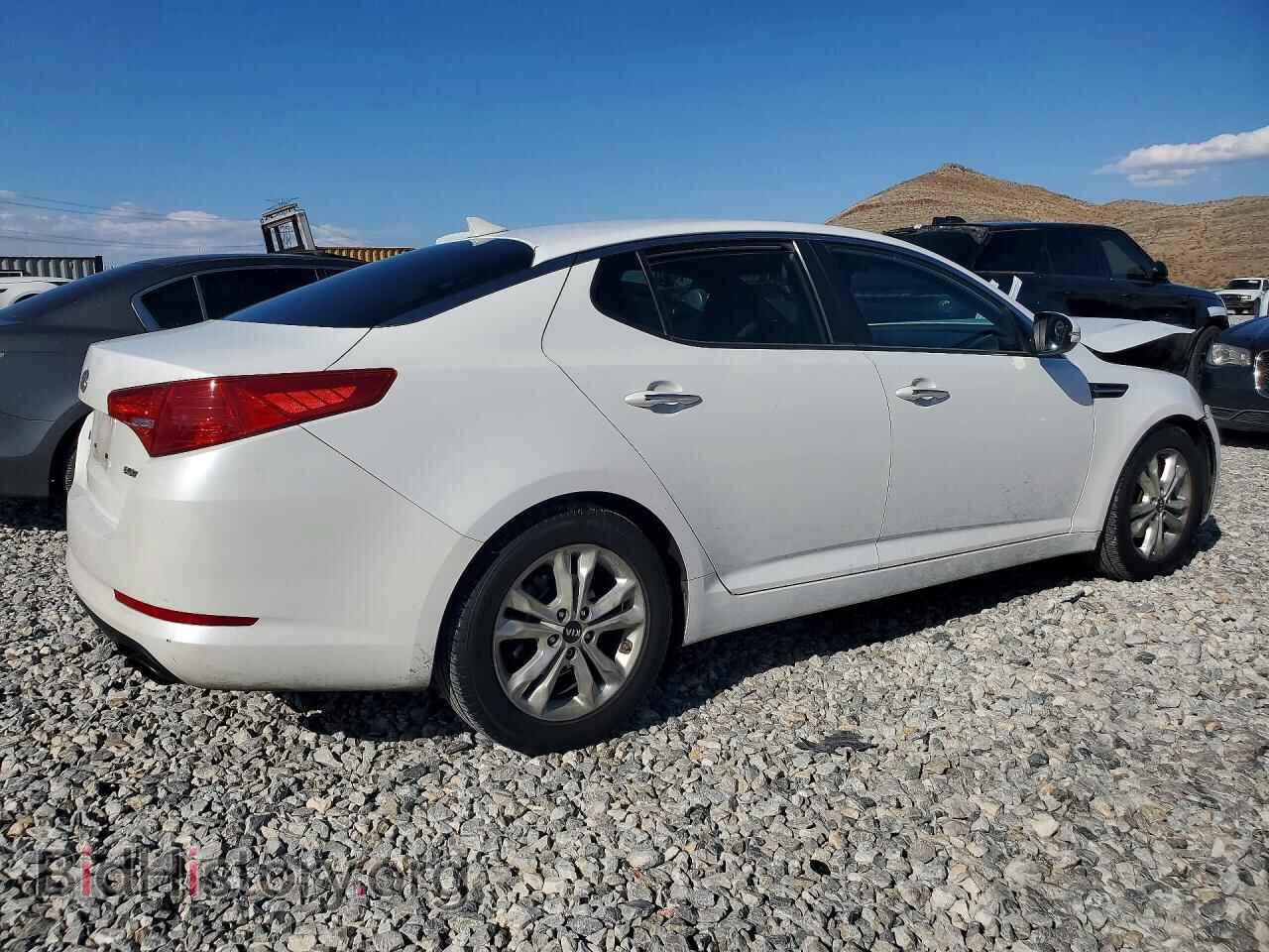 2011 KIA OPTIMA - VIN: KNAGN4A75B5045201 - Фото 3