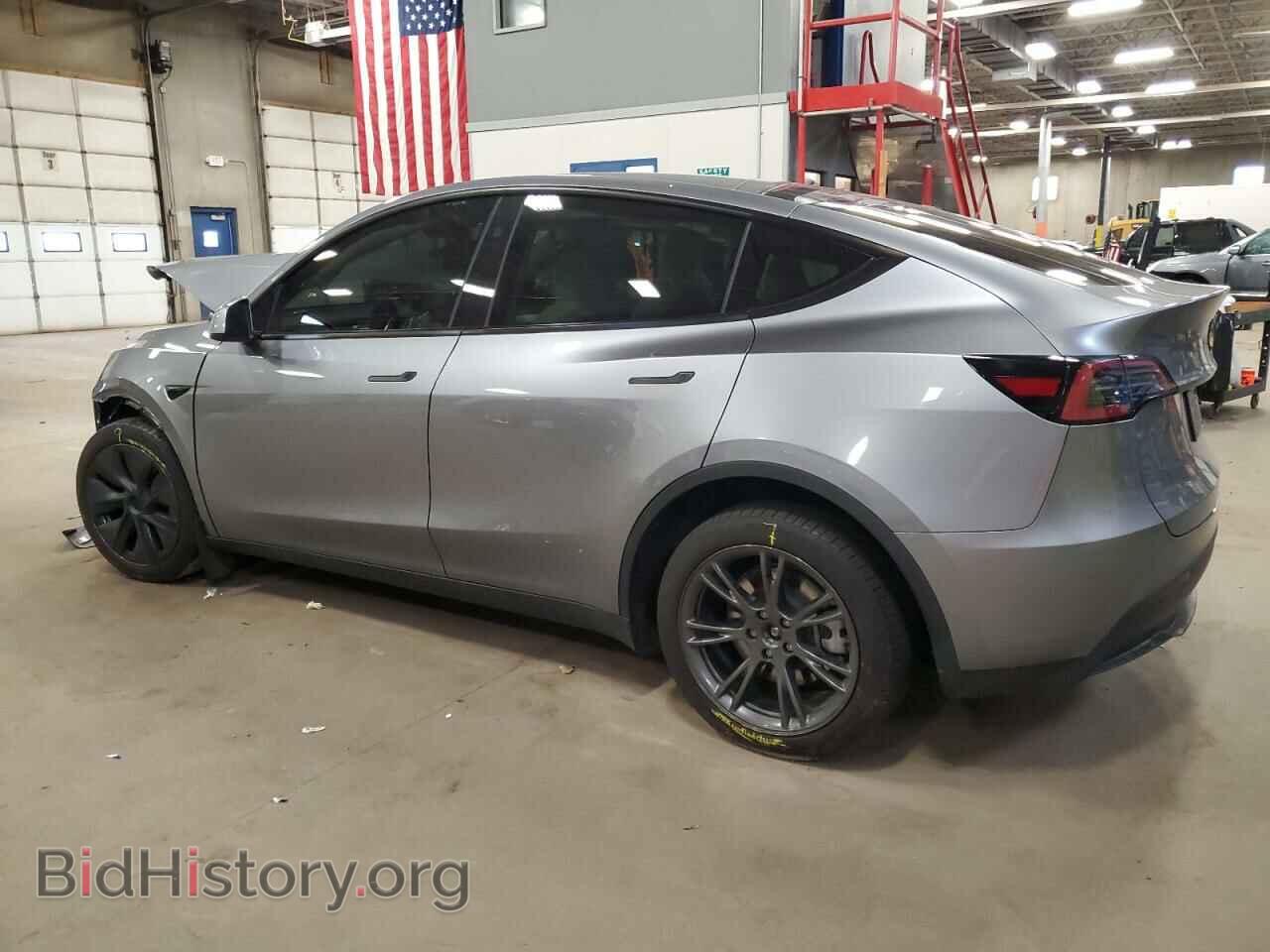 2024 TESLA MODEL Y - VIN: 7SAYGDEE4RA318180 - Фото 2