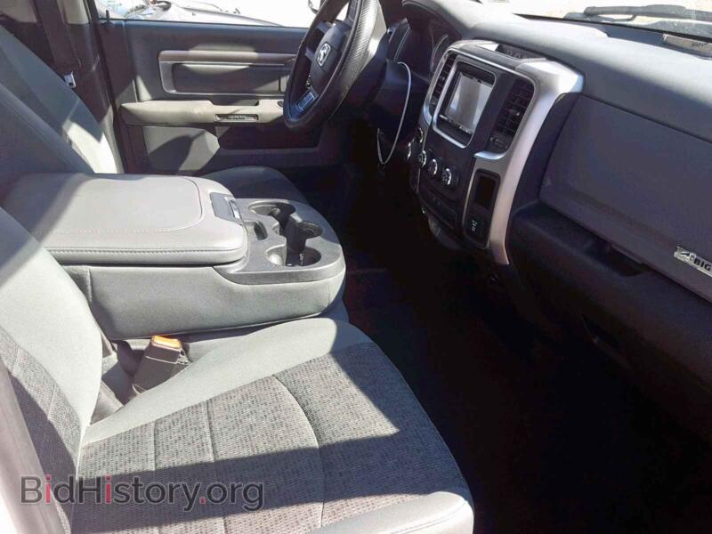 2016 RAM 1500 SLT (VIN 1C6RR7GT9GS270968) — фото 5 из 10