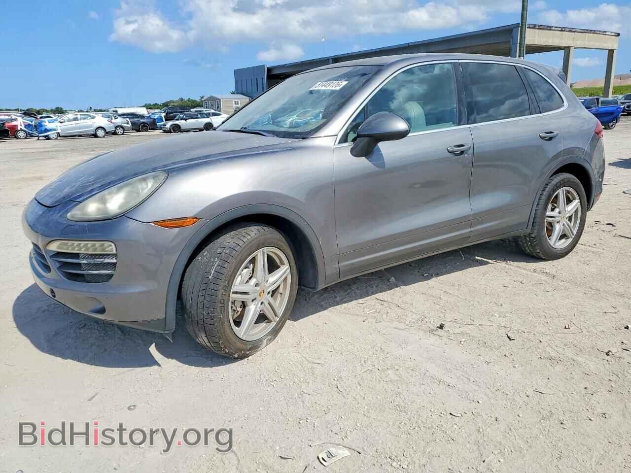 Photo WP1AB2A20BLA42999 - PORSCHE CAYENNE 2011