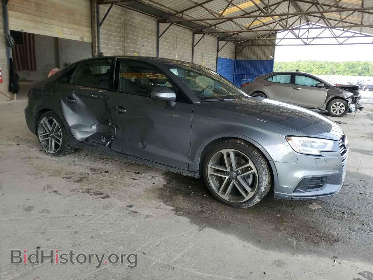 2019 AUDI A3 - VIN: WAUAUGFF5KA110632 - Фото 4