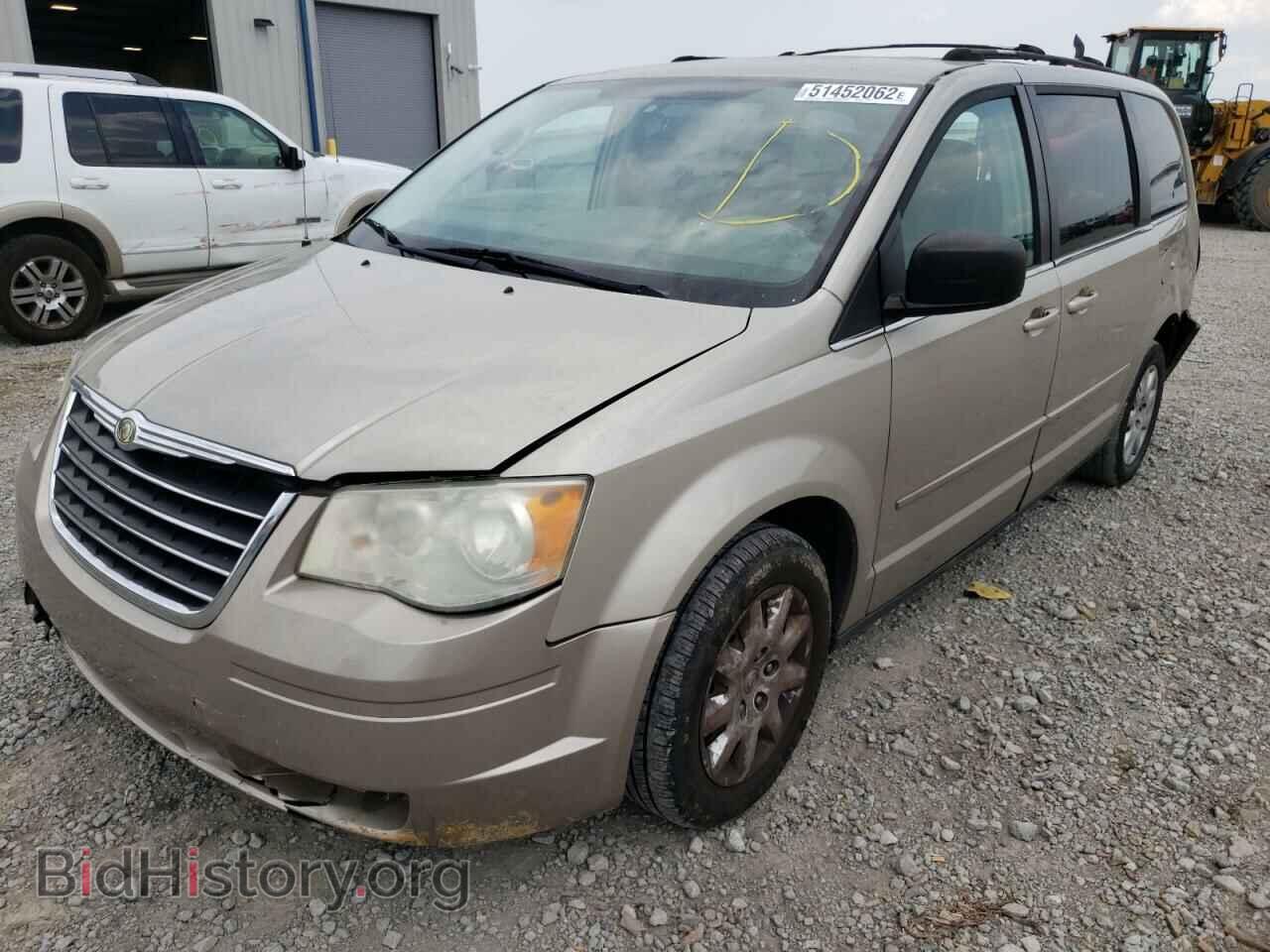 2009 CHRYSLER MINIVAN - VIN: 2A8HR44E89R605885 - Фото 2