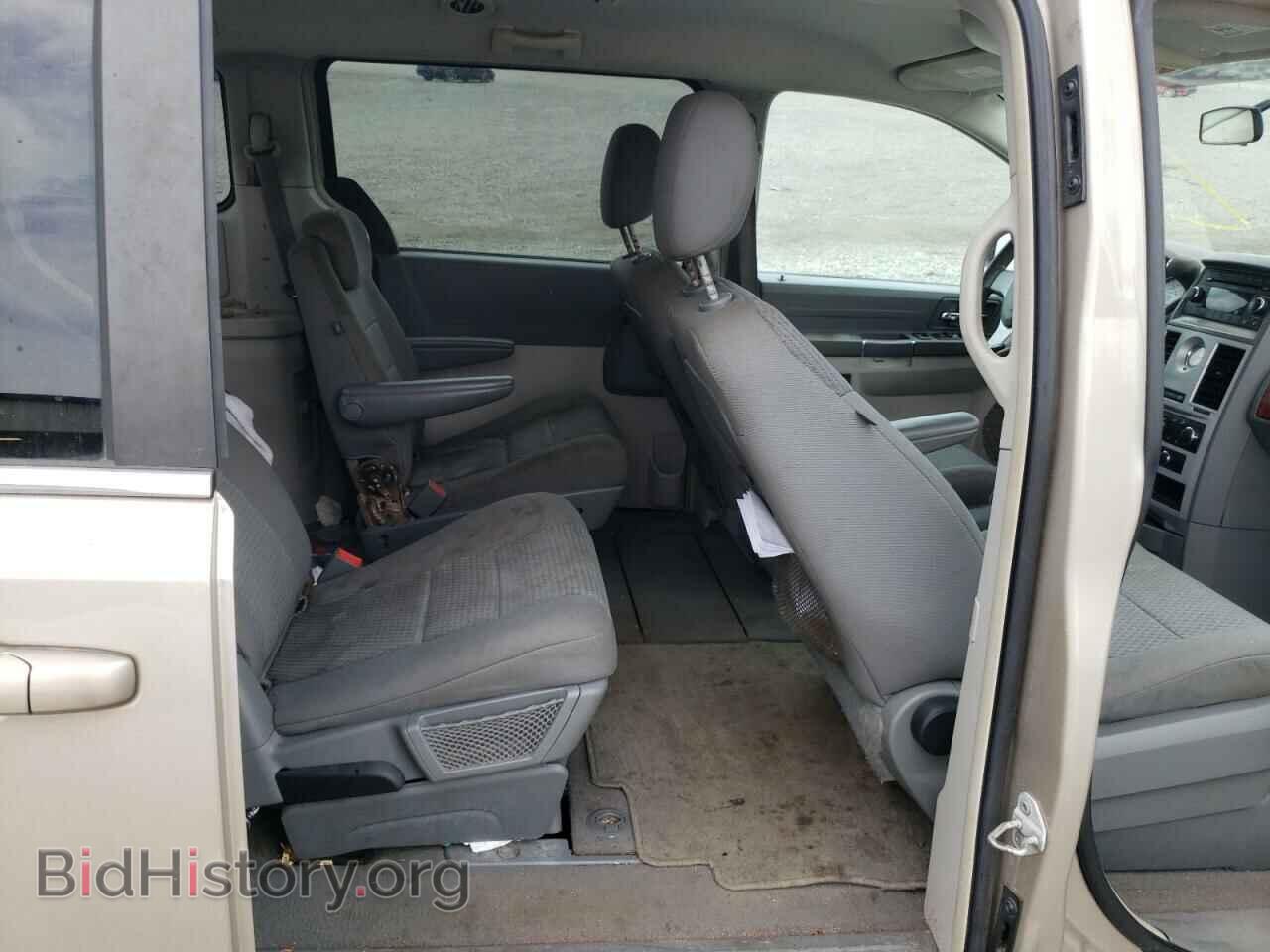 2009 CHRYSLER MINIVAN - VIN: 2A8HR44E89R605885 - Фото 6