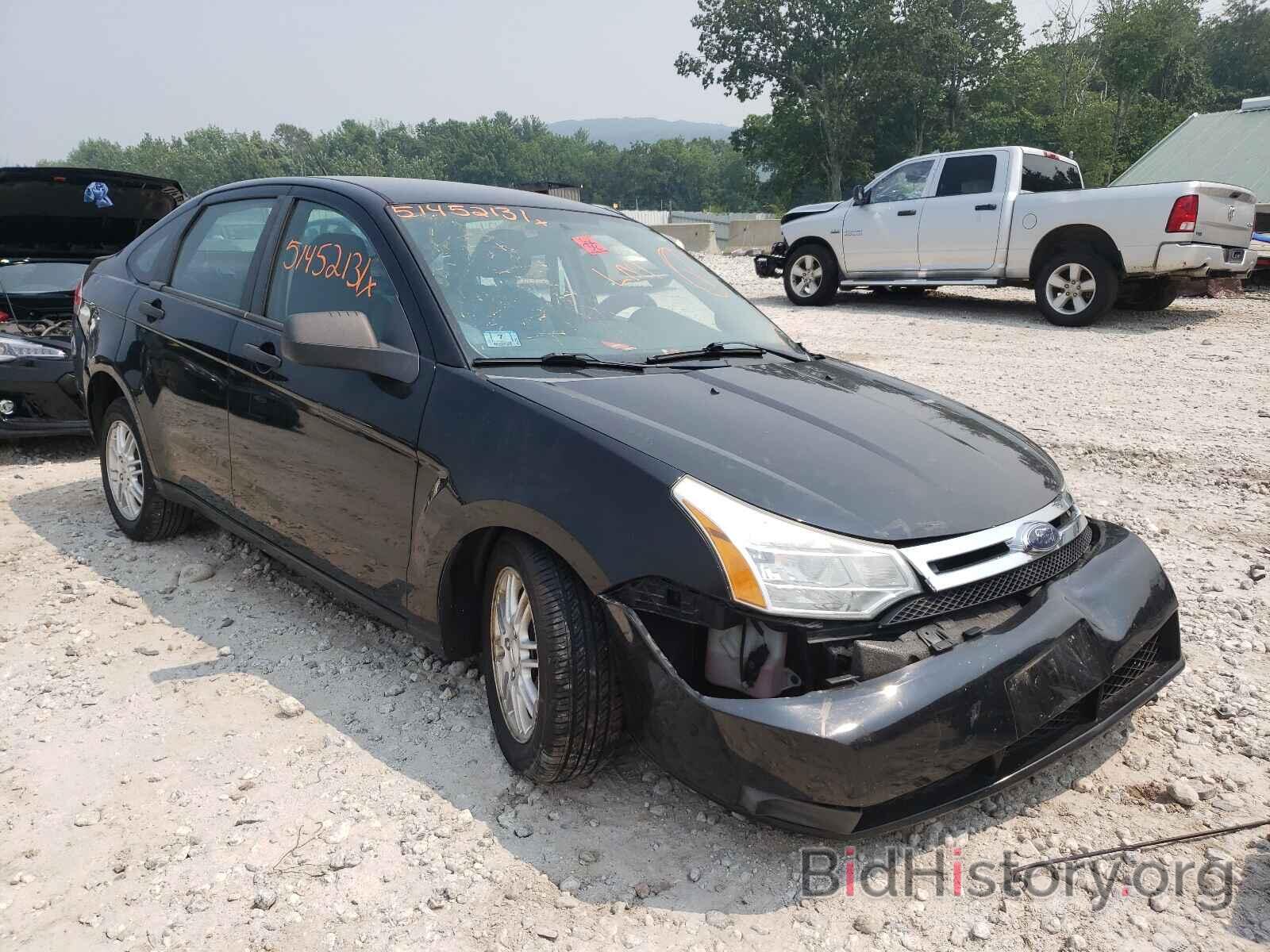 Photo 1FAHP35N69W185658 - FORD FOCUS 2009