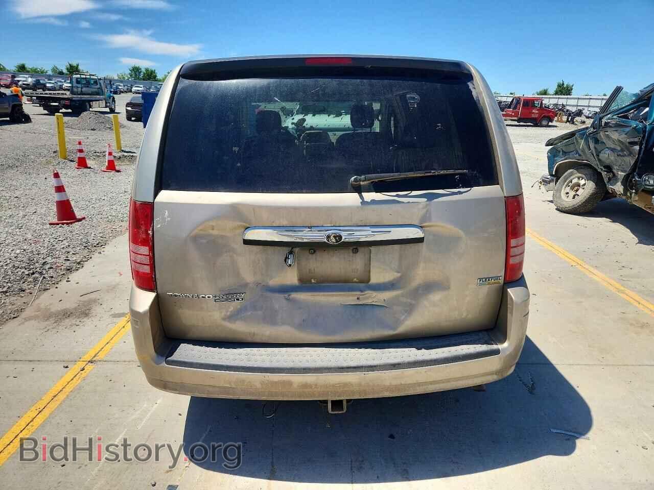 2008 CHRYSLER MINIVAN - VIN: 2A8HR44H88R618189 - Фото 6