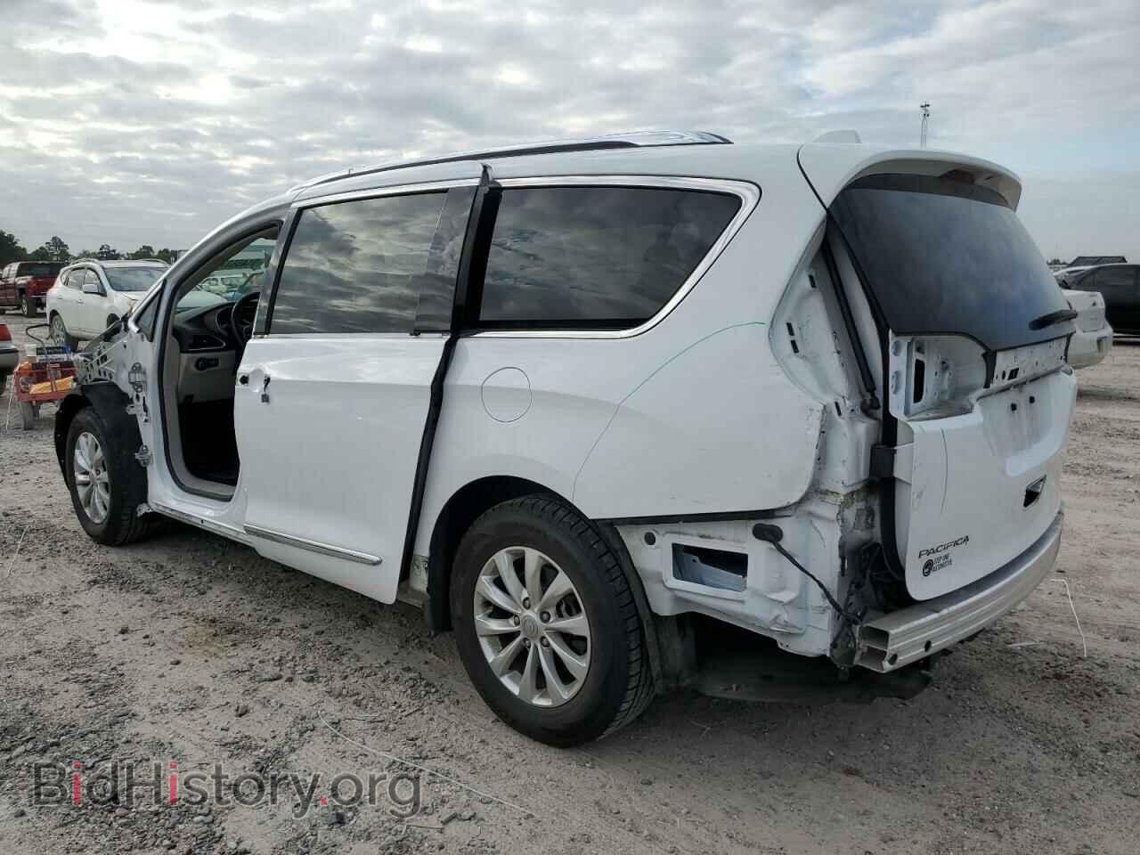2019 CHRYSLER PACIFICA - VIN: 2C4RC1BG1KR550055 - Фото 2