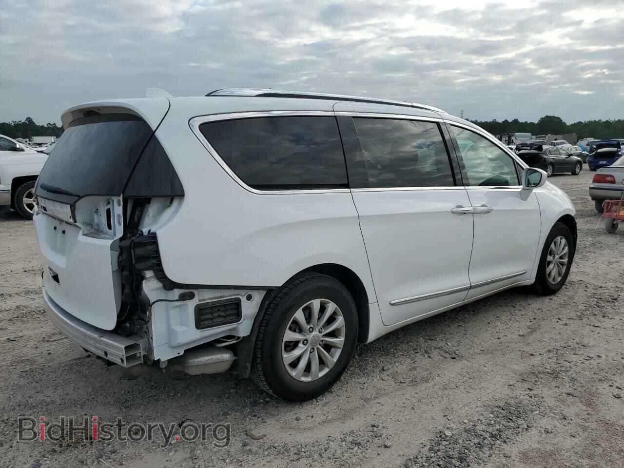 2019 CHRYSLER PACIFICA - VIN: 2C4RC1BG1KR550055 - Фото 3