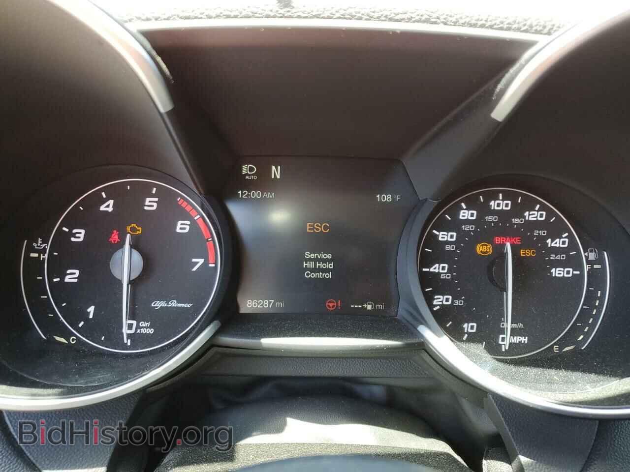 2018 ALFA ROMEO GIULIA - VIN: ZARFAECN4J7591136 - Фото 9
