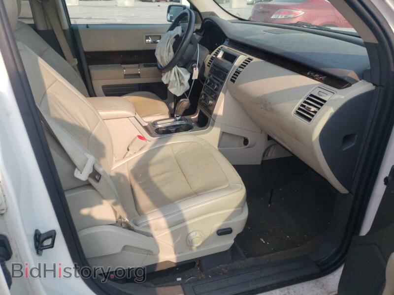 2010 Ford FLEX (VIN 2FMGK5CC3ABB35917) — photo 5 of 10