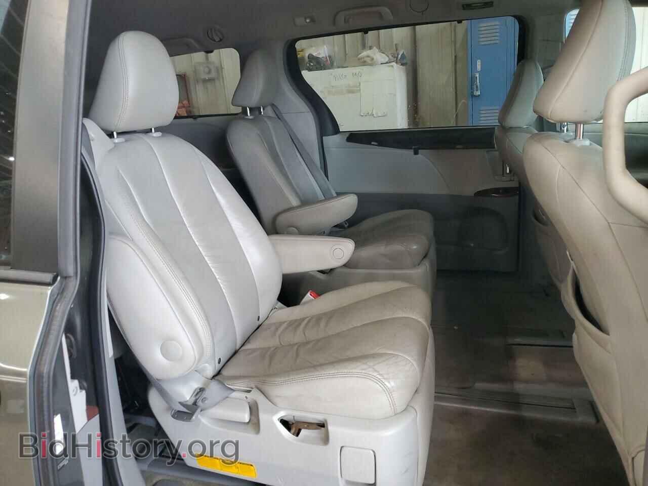 2011 TOYOTA All Models - VIN: 5TDDK3DC5BS020729 - Photo 11