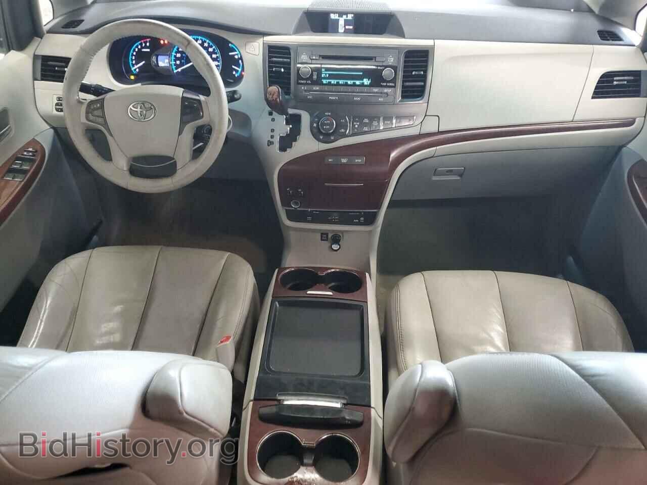 2011 TOYOTA All Models - VIN: 5TDDK3DC5BS020729 - Photo 8