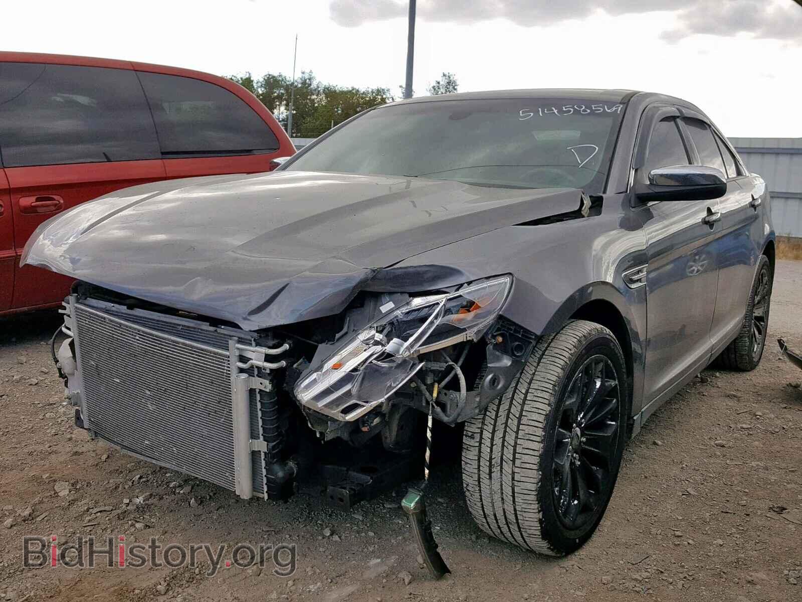 2013 FORD TAURUS - VIN: 1FAHP2F88DG212364 - Фото 2
