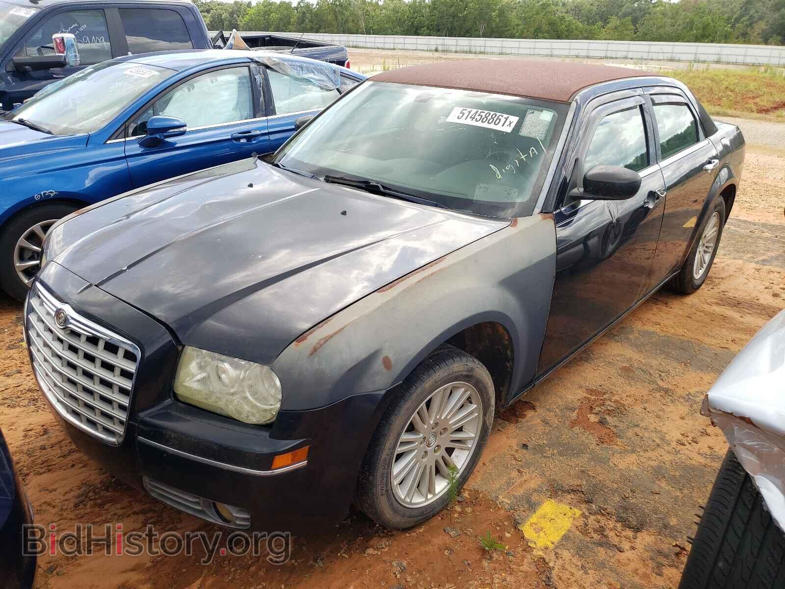2010 CHRYSLER 300 - VIN: 2C3CA4CD0AH154158 - Фото 2